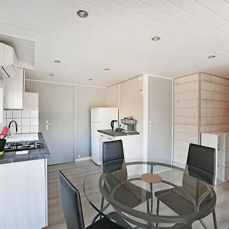 2 Bedroom Nice Stacaravan In Campingplads