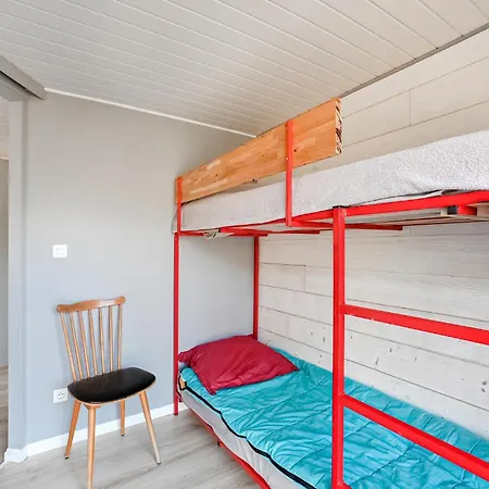 2 Bedroom Nice Stacaravan In *