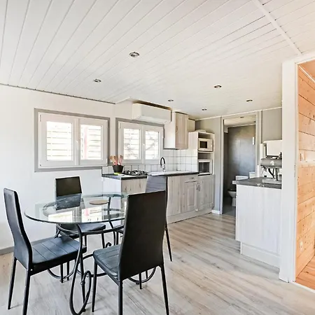 Campingplads 2 Bedroom Nice Stacaravan In *